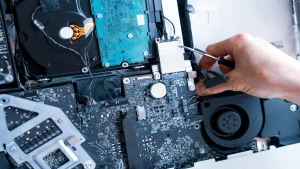 Meist muss eine defekte Festplatte repariert werden um an die Daten zu kommen.