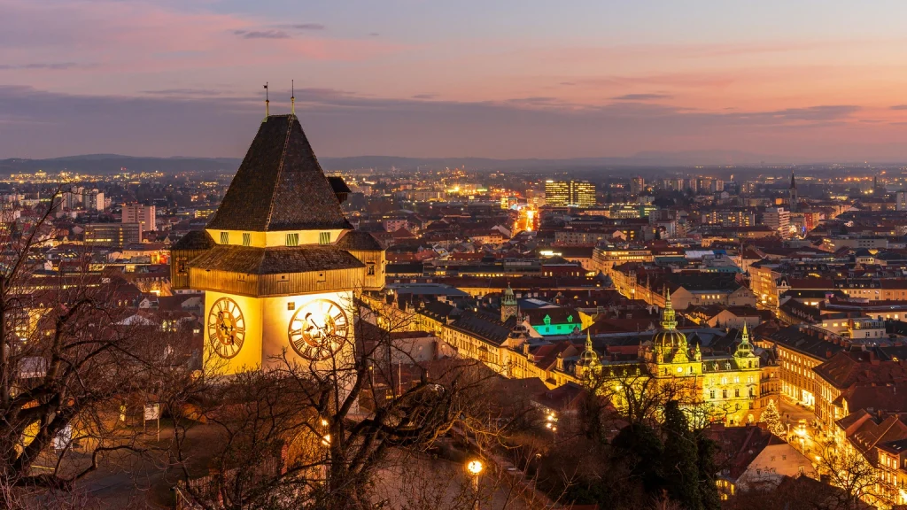 Hier ist das Bild von Graz mit dem Overlay-Text ‚Datenrettung Graz‘, der für Datenrettungsdienste in der wunderschönen Stadt Graz, Österreich, steht.